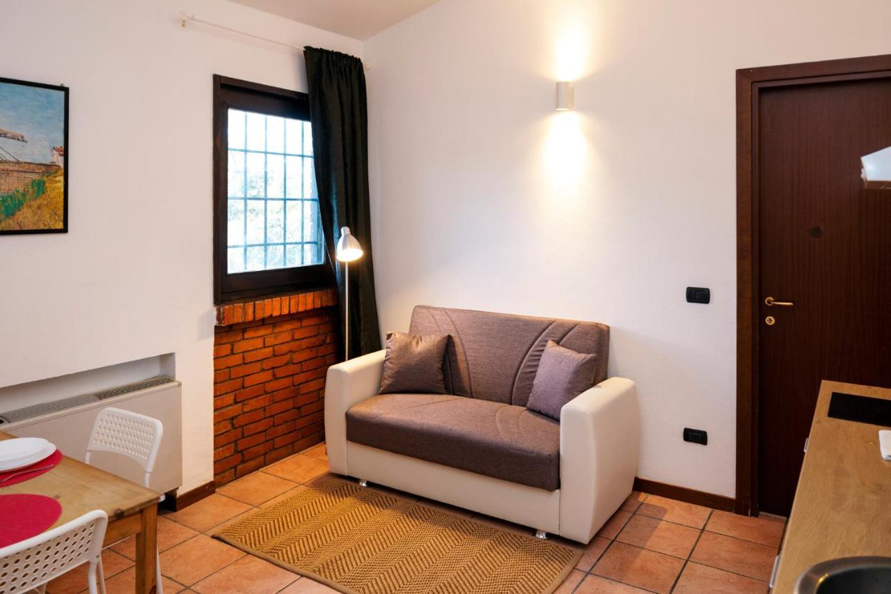 Residence San Raffaele 1 ミラノ エクステリア 写真