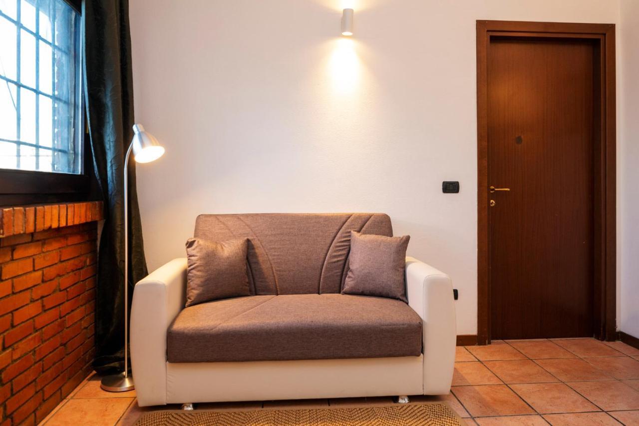 Residence San Raffaele 1 ミラノ エクステリア 写真