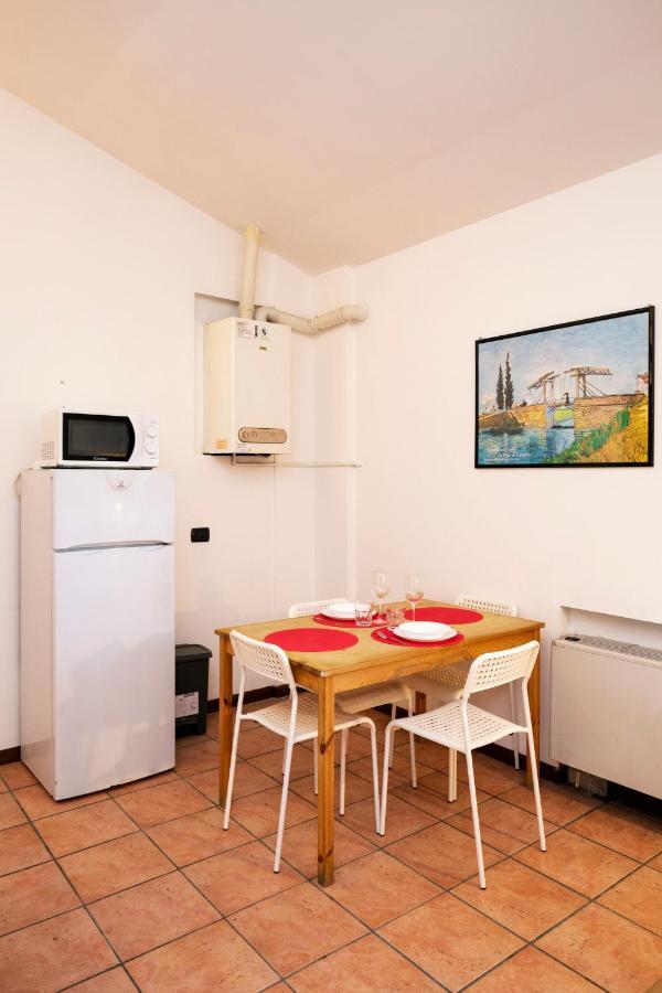 Residence San Raffaele 1 ミラノ エクステリア 写真