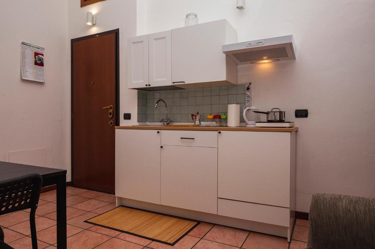 Residence San Raffaele 1 ミラノ エクステリア 写真